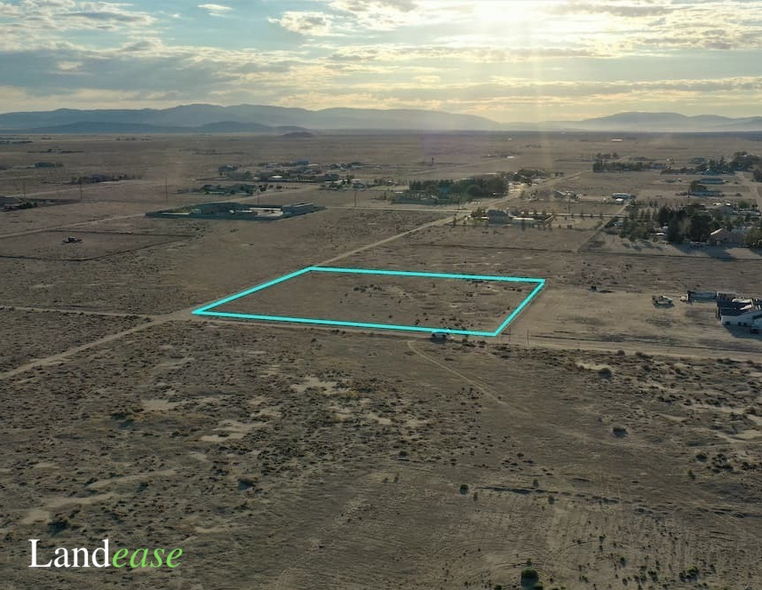 Land for Sale Flat Corner Lot in Antelope Acres, CA